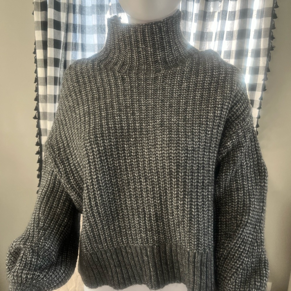 H&M High neck sweater